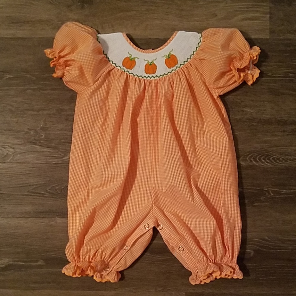 Smocked pumpkin gingham bubble